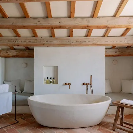 Vestige Son Ermita فندق فيريريس